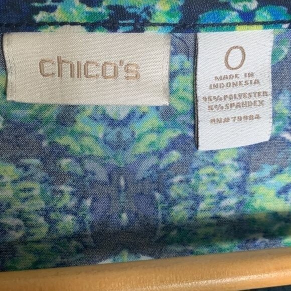 Chicos Blue Green Print Blouse Small Long Sleeve Stretch Work Top - Picture 11 of 12